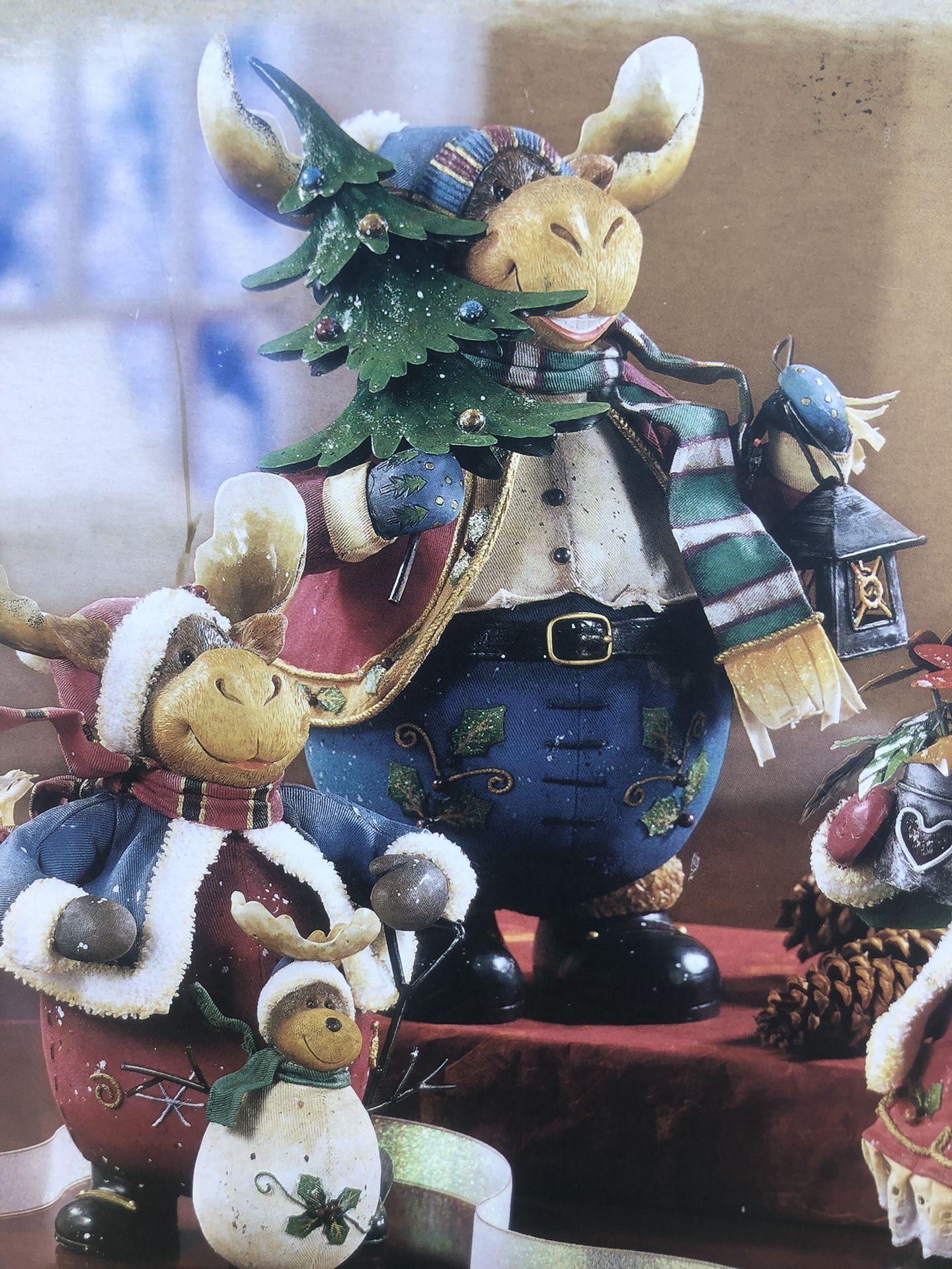 2003 Moose Family Christmas Complete 4 Figurine Set *