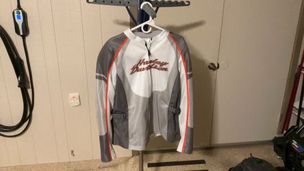 Woman’s HD mesh jacket