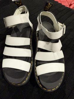 Dr.Marten Sandals