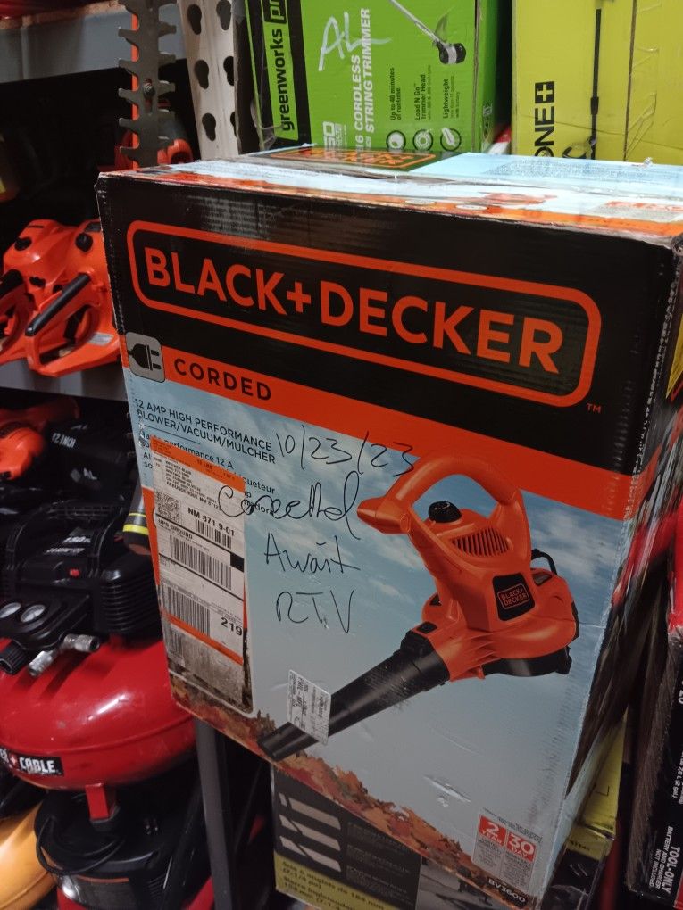Black & Decker Corded 12 Amp High Performance Blower/Vacuum/Mulcher