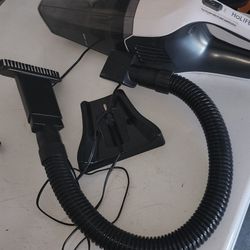 Hand Held Vacuum With Charger And Bag