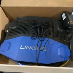 Linksys WRT AC1900 Dual-Band+ Wi-Fi Wireless Router with Gigabit & USB 3.0 Ports and eSATA
