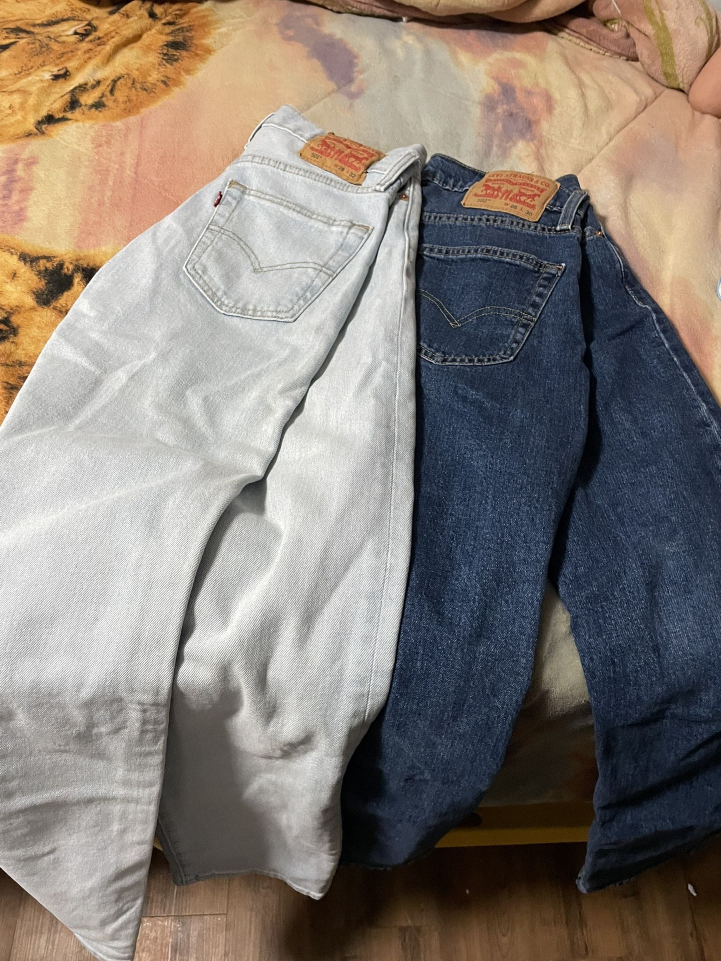 Levi Jeans Size 28-30
