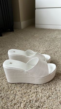 Platform Sandals Women’s Size 5