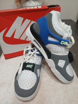 NIKE AIR TRAINER SIZE 3.5