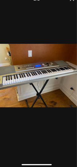 Yamaha Piano Keyboard