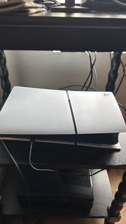 PS5 512gb Digital and Two Controllers