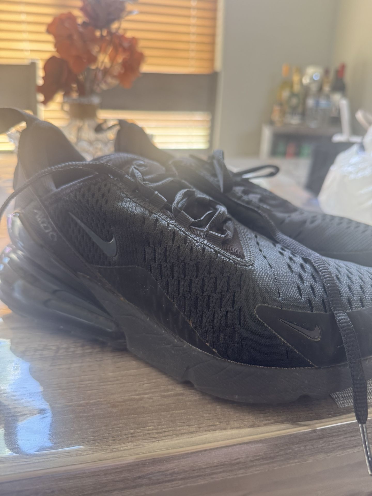 Nike airmax 270s