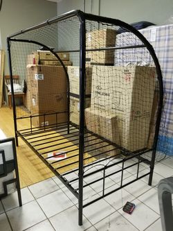 Twin soccer goal bed