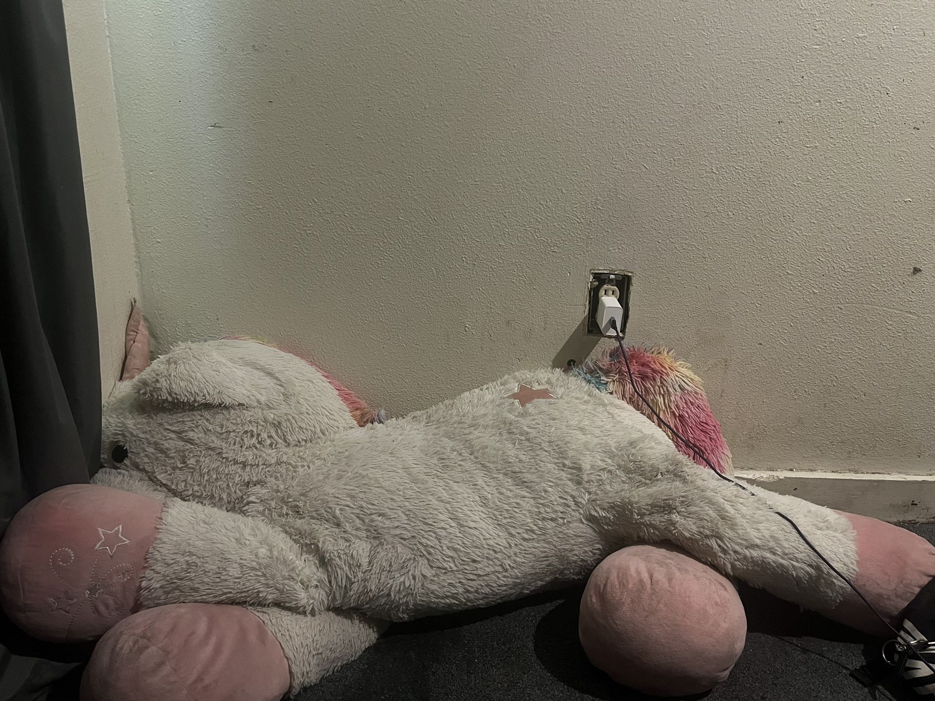 Giant Unicorn