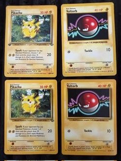 Vintage Pokémon Card Collection - Shadowless, 1st Edition, Base Set, Jungle, Fossil