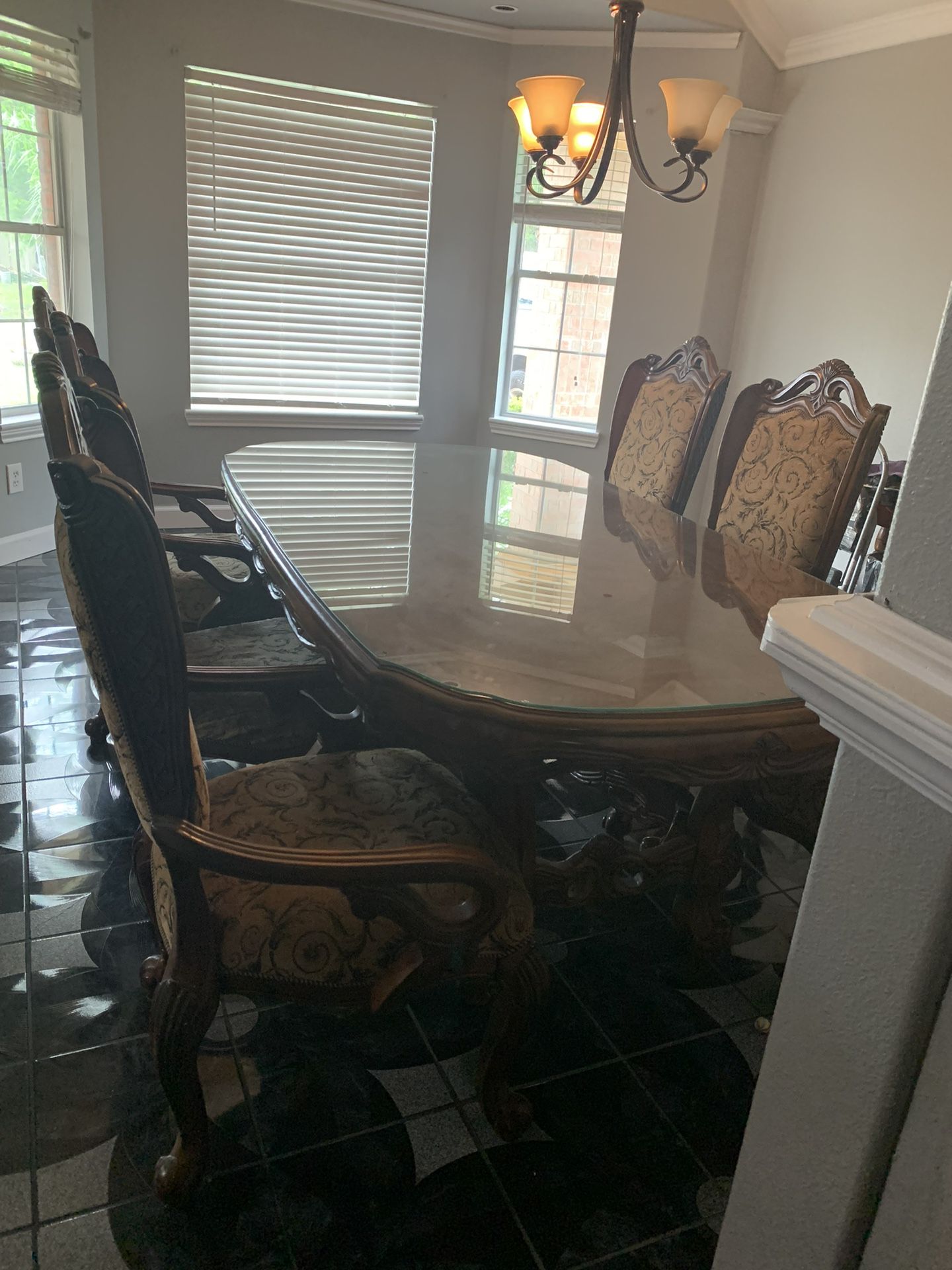 Table With Glass Top With 6 Chairs 