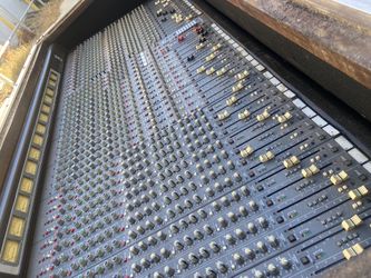 Crest Audio X Series Soundboard 32 Track