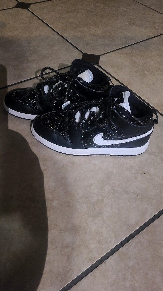 USED JORDAN'S SIZE 3 IN GOOD CLEAN CONDITIONS