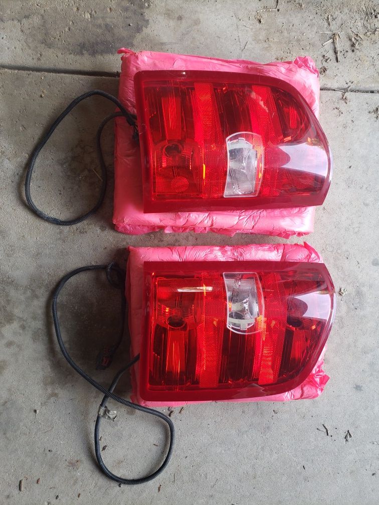 Chevy silverado tail lights
