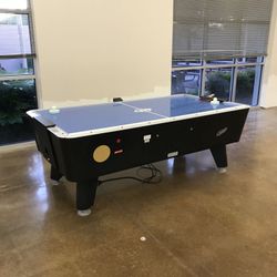 AIR HOCKEY TABLE... Price DROP