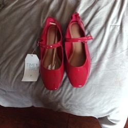 Time And Tru Mary Jane Size 7 Red$10