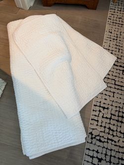 King size White Quilted coverlet Set