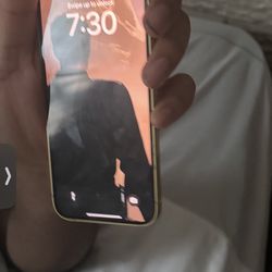 iPhone 14 