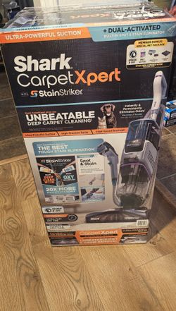 Shark
CarpetXpert Upright Deep Carpet Cleaner Corded with StainStriker and Shampooer for Pets in Gray
