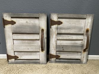 Faux Wood Shutters Wall Decor 