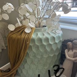 Decoration