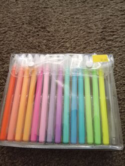 Full Set of Multicolored Pens