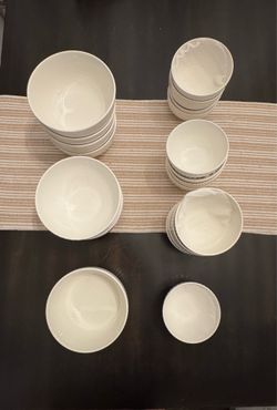 White Porcelain Vase / Ikebana Style (21)