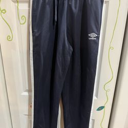 Umbro men’s dark blue sweats M