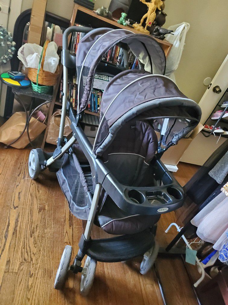 Double Seat Stroller PENDING PICK UP 