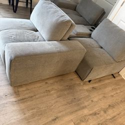 Sectional (gray)
