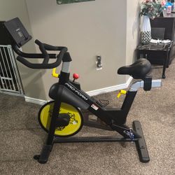 PRO -FORM De Tour force. Stationary Bike.