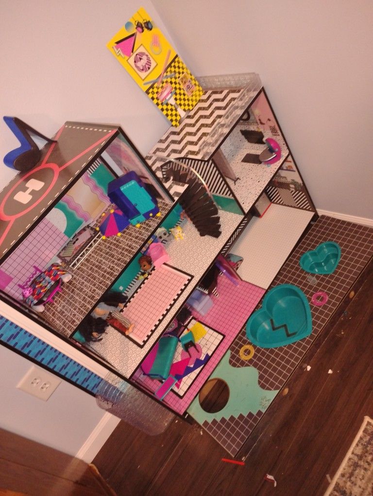 LOL Doll House