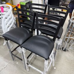 Hercules Series Ladder Back Restaurant Barstool with Black Vinyl Seat