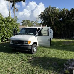 Ford E250 