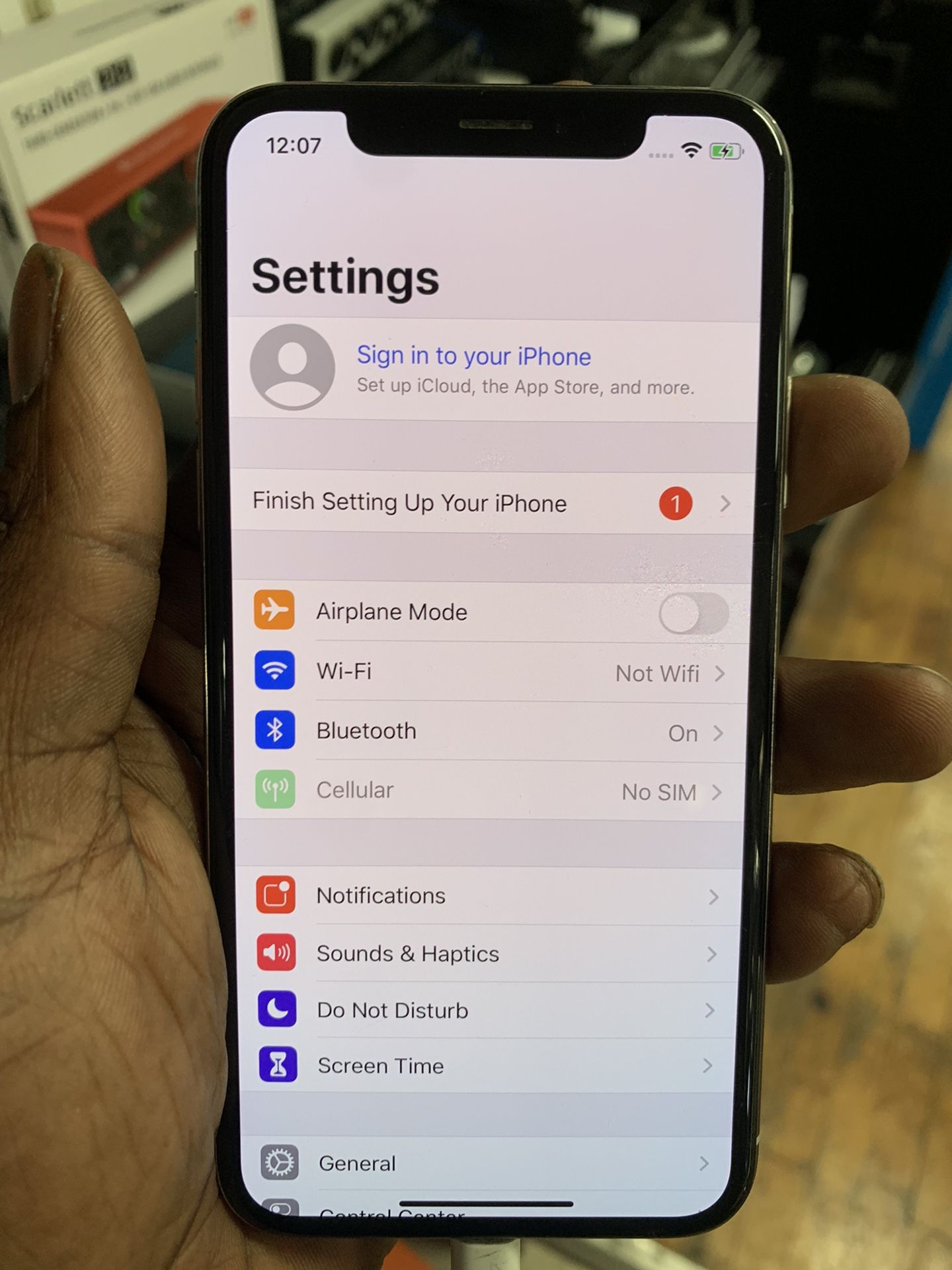 CELLPHONE, ELECTRONICS APPLE IPHONE X 64 GB VERIZON CLEAN