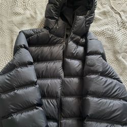 Moncler, Size 2 
