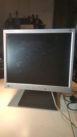 19 inch LG computer monitor LCD flat screen