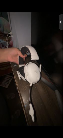 Razor, black shark V2 premium pro wireless headphones