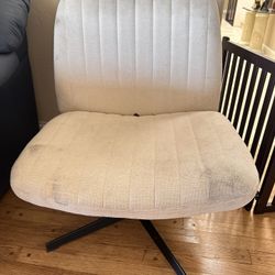 Vanity/Desk Large Swivel Chair 