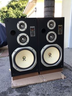 Vintage Fisher DS-825 3-Way Bass Reflex Floor Standing Speaker System 1980s Home Audio Studio Standard Speaker Pair Set