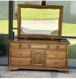 Vintage Cal Shops Solid Wood 9-Drawer Dresser with Mirror ~ 64 x 68 x 18