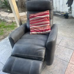 Recliner 