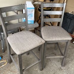 Chairs / Sillas 