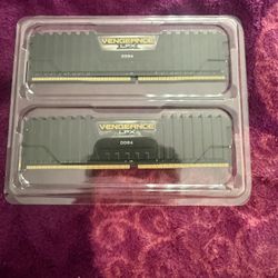 16g DDR4 RAM by Corsair