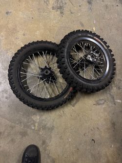 Dirt tires (BRAND NEW)