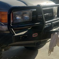 Toyota Land Cruiser Fzj80 ARB Front Bumper Delux 