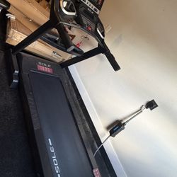 SOLE F65 Treadmill