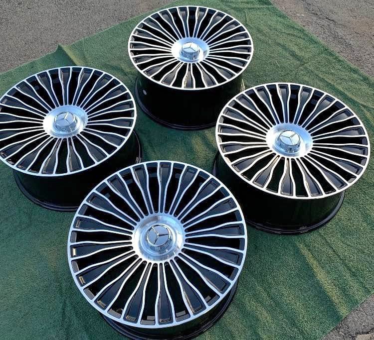 Mercedes Benz AMG style rims Size:20in 9.5J PCD:5x112 black and chrome