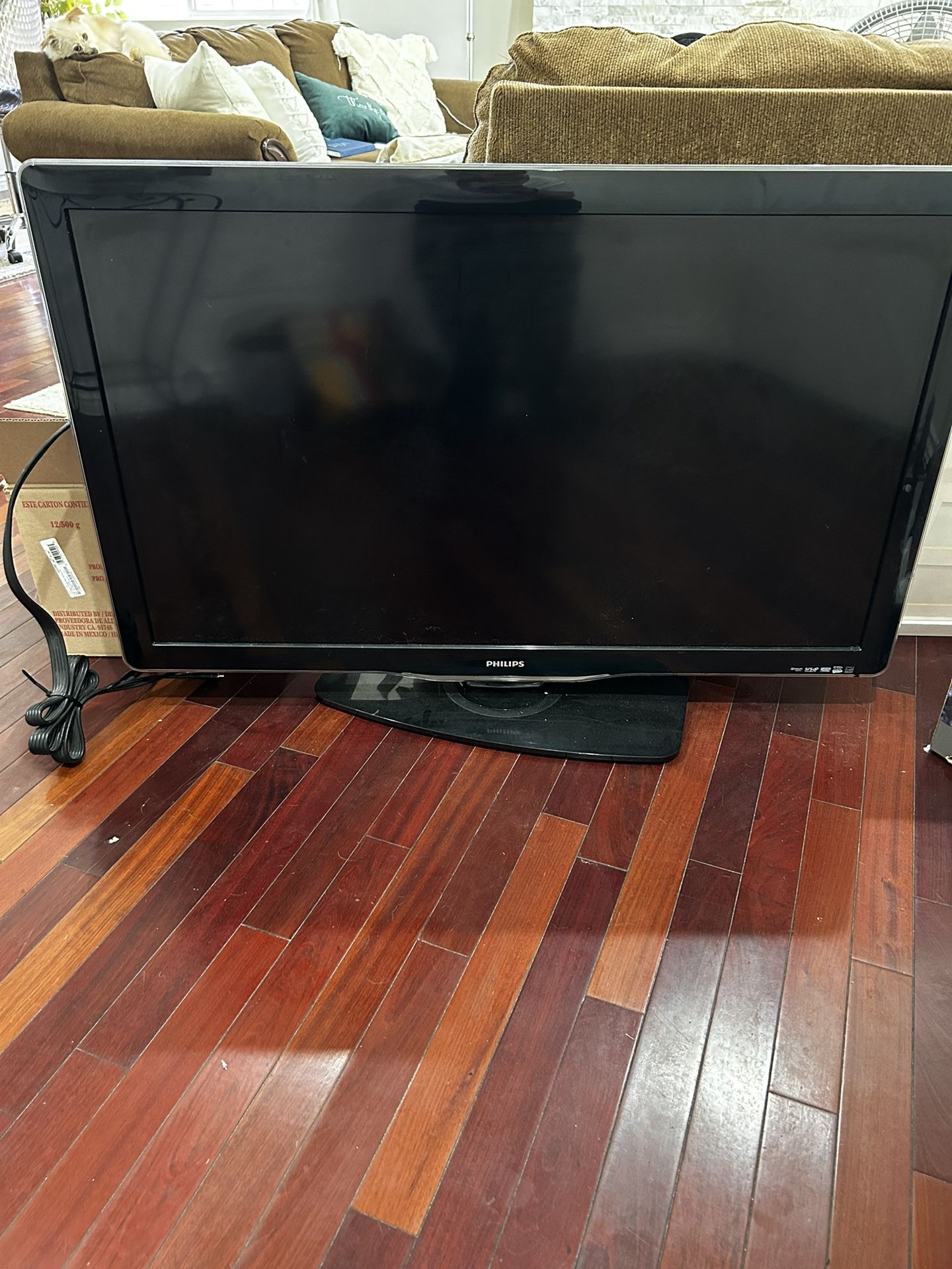 Philips LCD TV with Pixel Precise HD